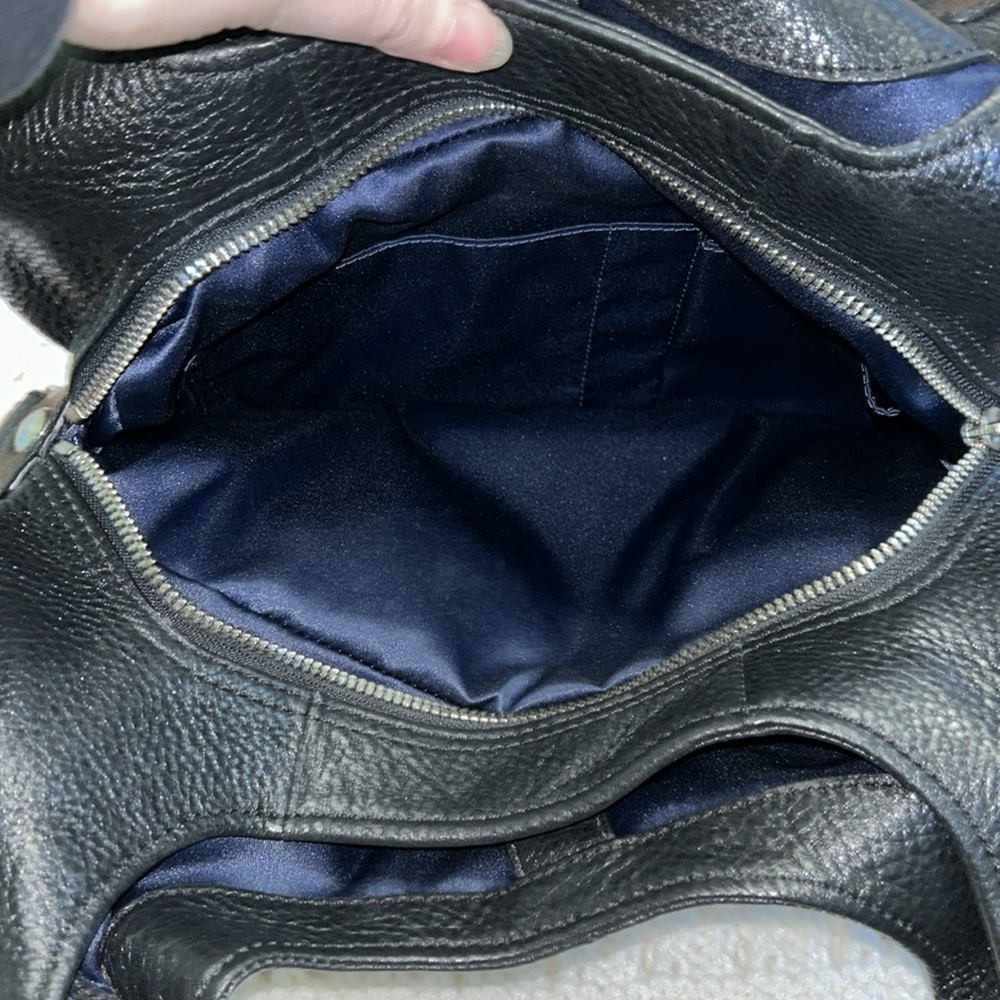 Coach purse - Picture 4 of 7